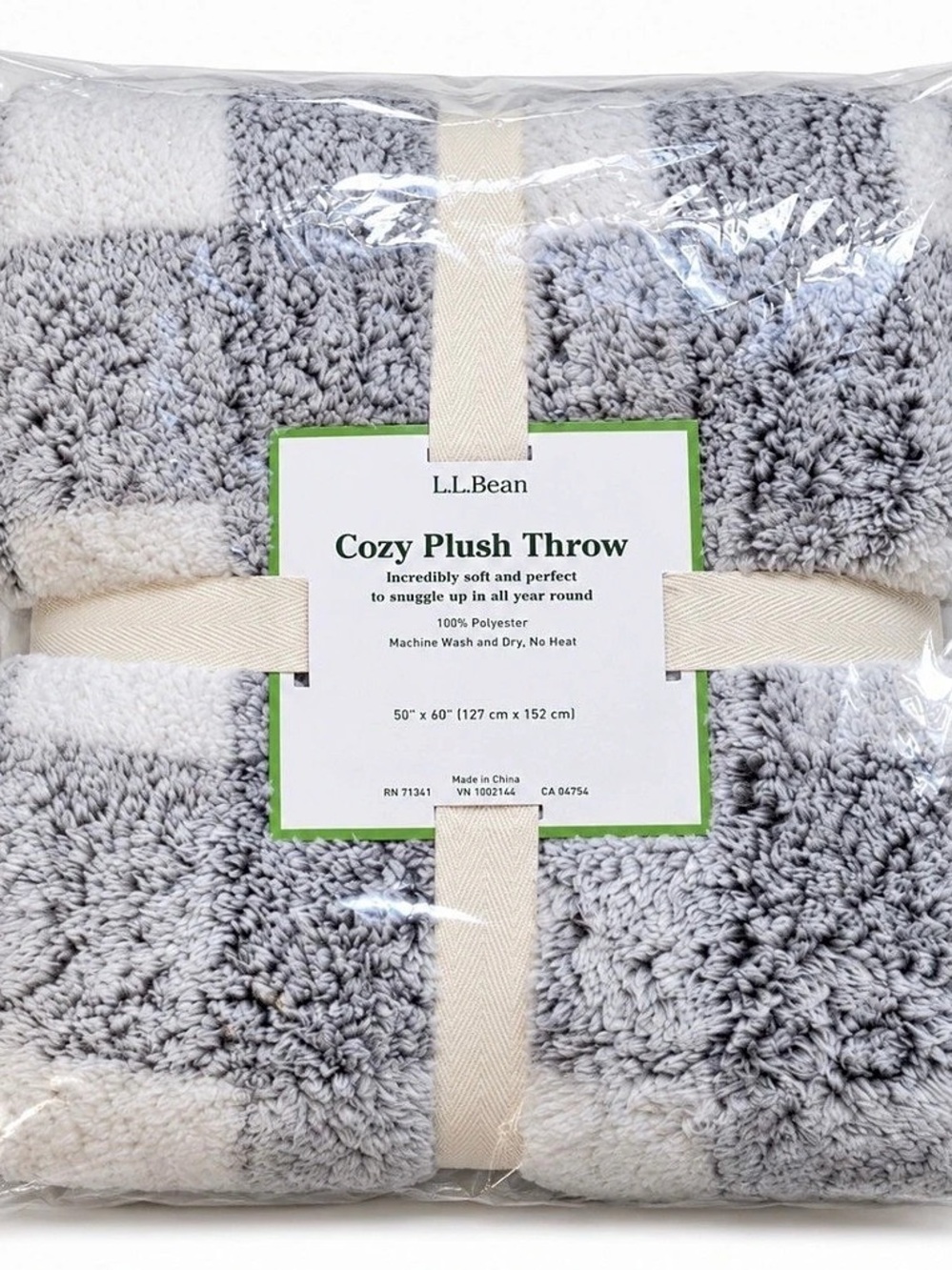 L.L.Bean Cozy Plush Throw Color Block Gray & White NWT